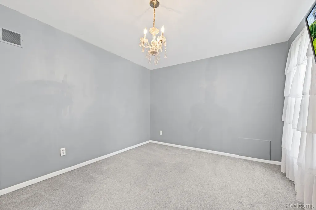 840 Cross Circle Oxford Charter Township MI 48371
