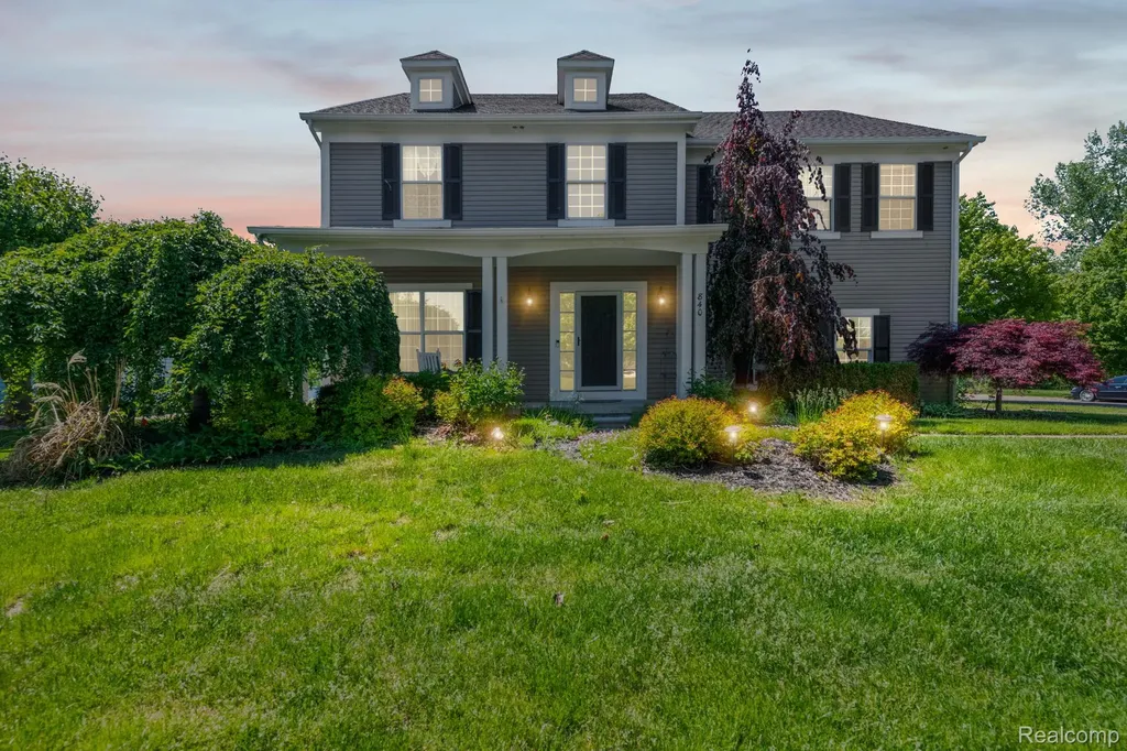 840 Cross Circle Oxford Charter Township MI 48371