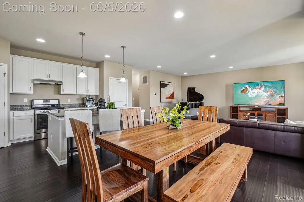 58261 Missaukee Lane Lyon Charter Township MI 48165