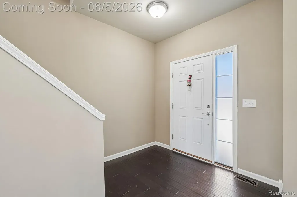 58261 Missaukee Lane Lyon Charter Township MI 48165