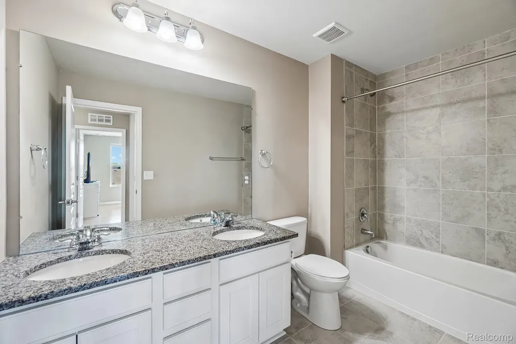 58261 Missaukee Lane Lyon Charter Township MI 48165