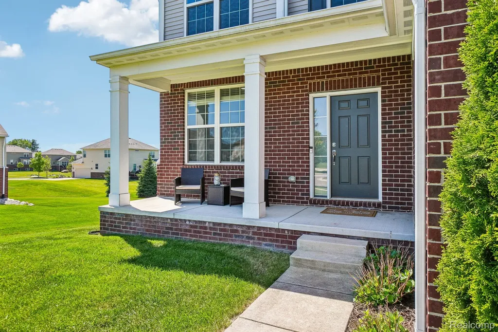 58261 Missaukee Lane Lyon Charter Township MI 48165