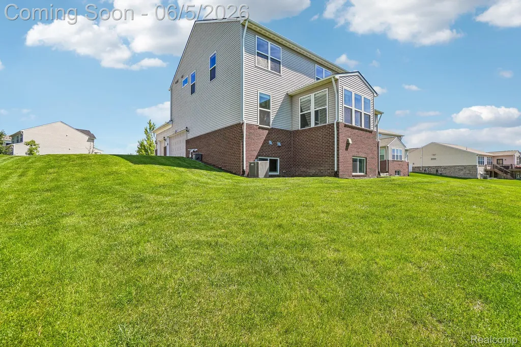 58261 Missaukee Lane Lyon Charter Township MI 48165