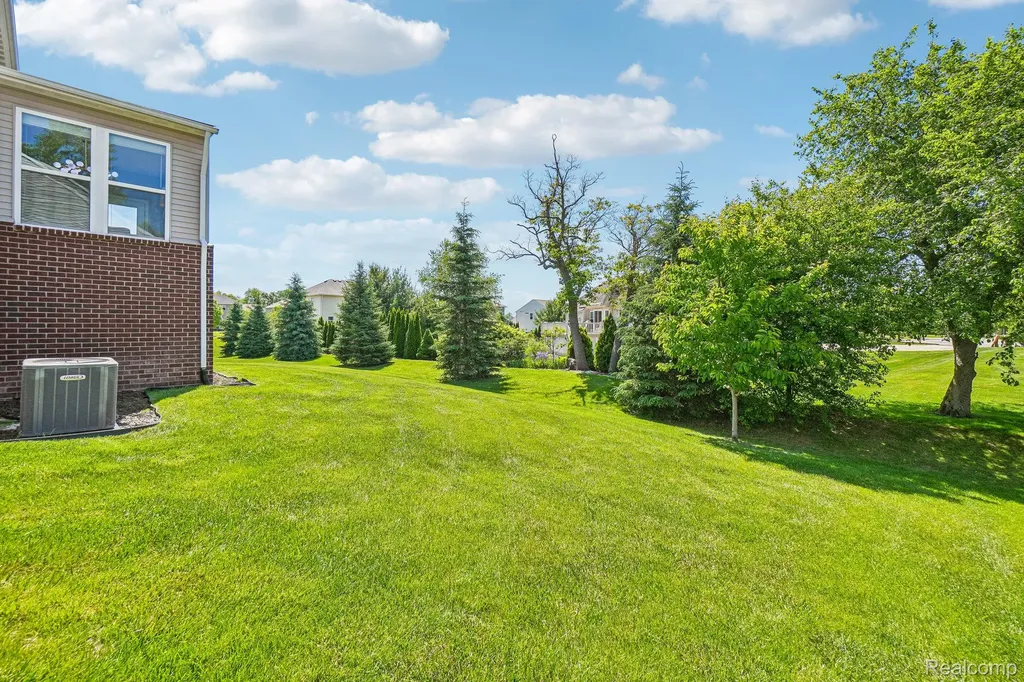 58261 Missaukee Lane Lyon Charter Township MI 48165