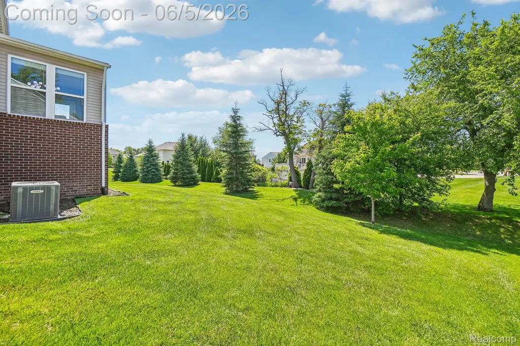 58261 Missaukee Lane Lyon Charter Township MI 48165