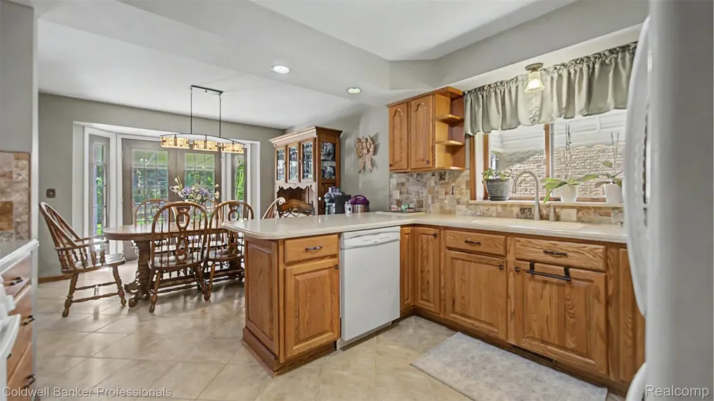 14446 Longview Drive Sterling Heights City MI 48313