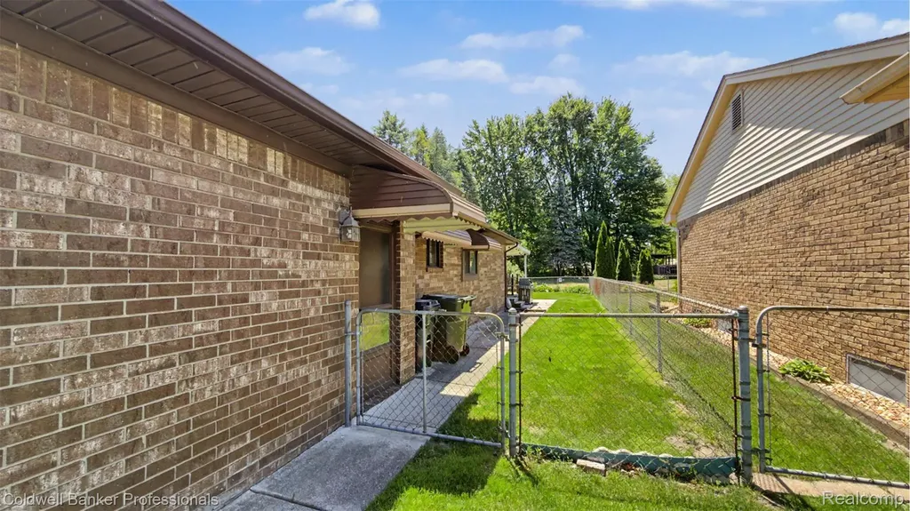 14446 Longview Drive Sterling Heights City MI 48313