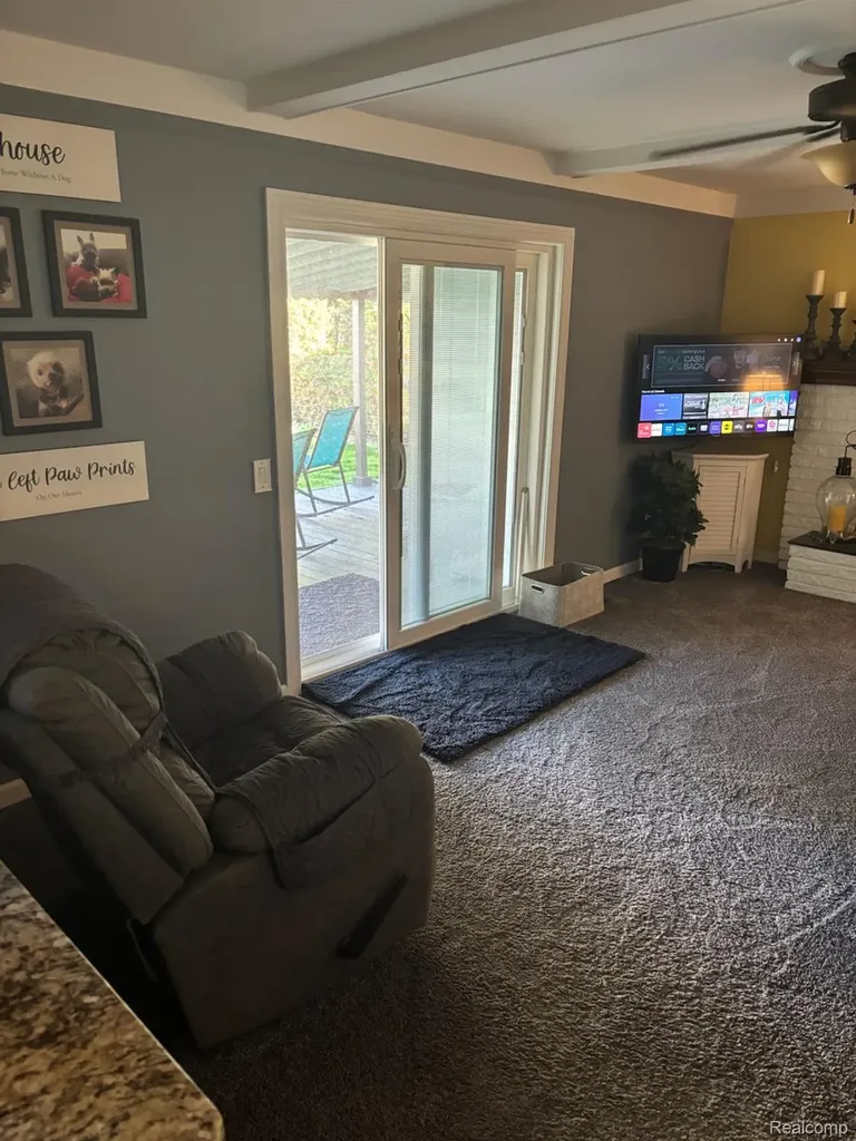 50044 Vinecrest Lane Chesterfield Township MI 48047