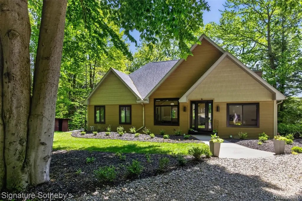 5084 N Birch Avenue Sheridan Township MI 49410