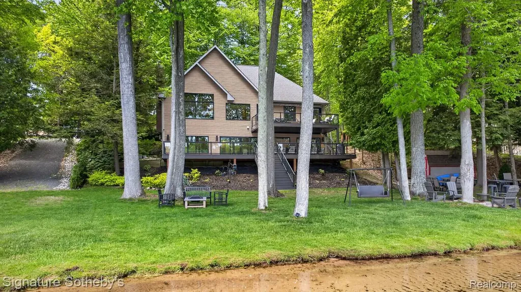 5084 N Birch Avenue Sheridan Township MI 49410
