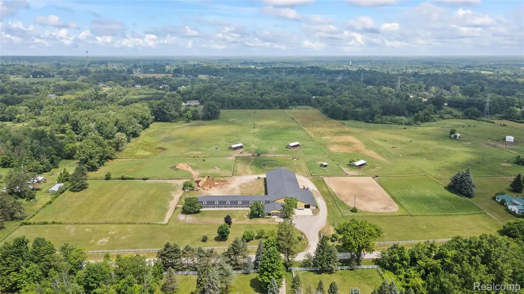 5095 Casey Road Dryden Township MI 48428