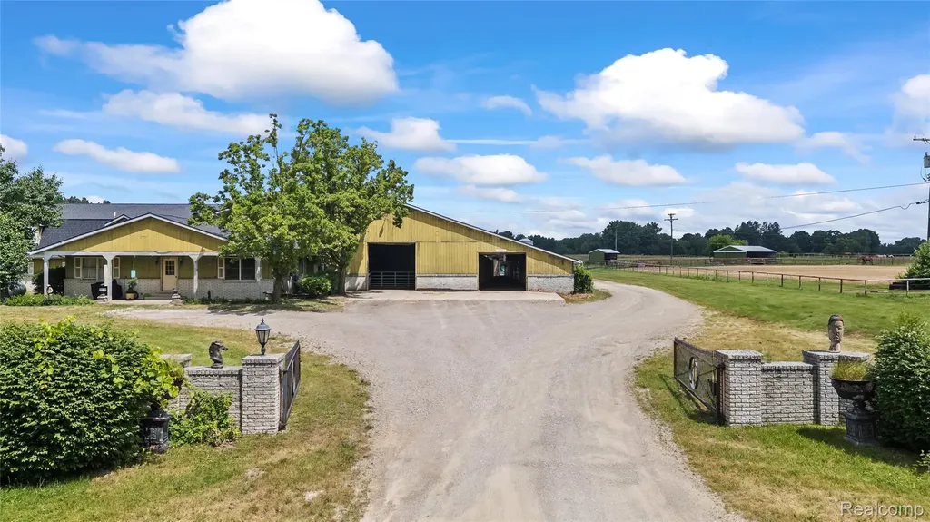 5095 Casey Road Dryden Township MI 48428