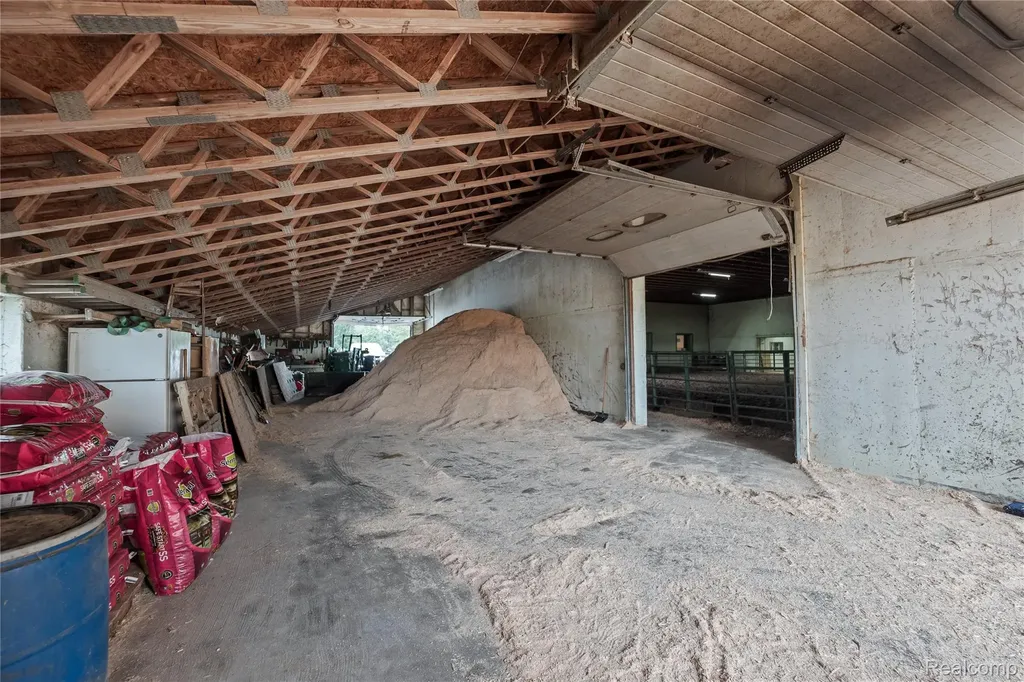 5095 Casey Road Dryden Township MI 48428
