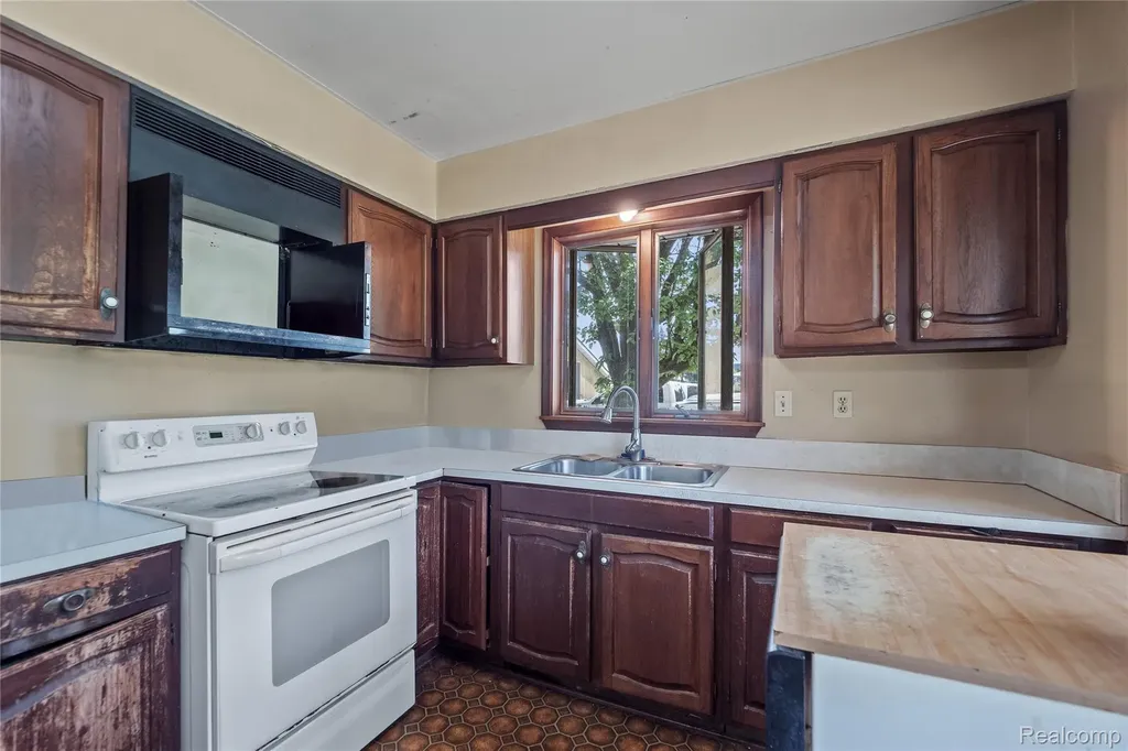 5095 Casey Road Dryden Township MI 48428