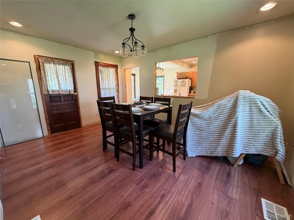 208 E Mill Street Capac Village MI 48014