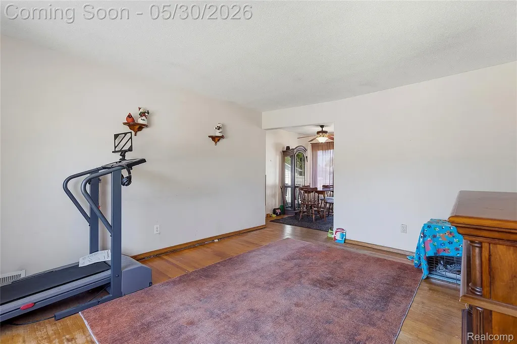529 Cardwell Street Garden City City MI 48135