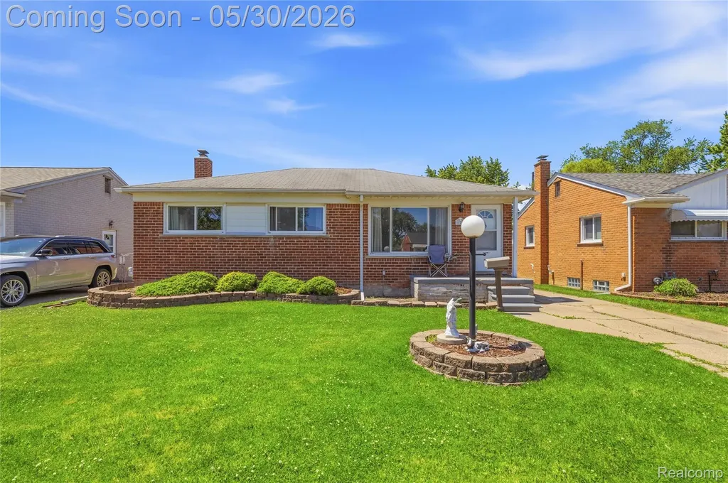 529 Cardwell Street Garden City City MI 48135