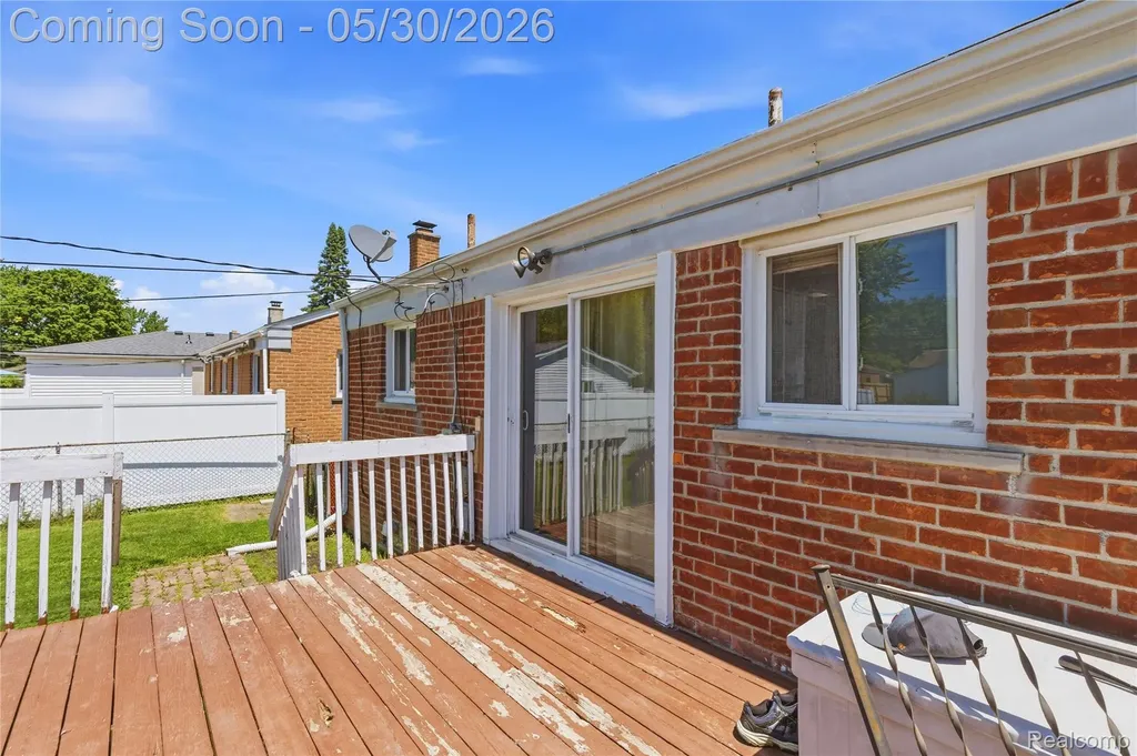 529 Cardwell Street Garden City City MI 48135