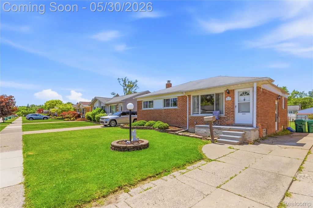 529 Cardwell Street Garden City City MI 48135