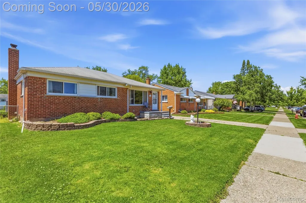 529 Cardwell Street Garden City City MI 48135
