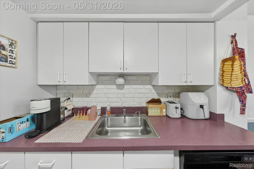 39700 Manor Drive Harrison Charter Township MI 48045