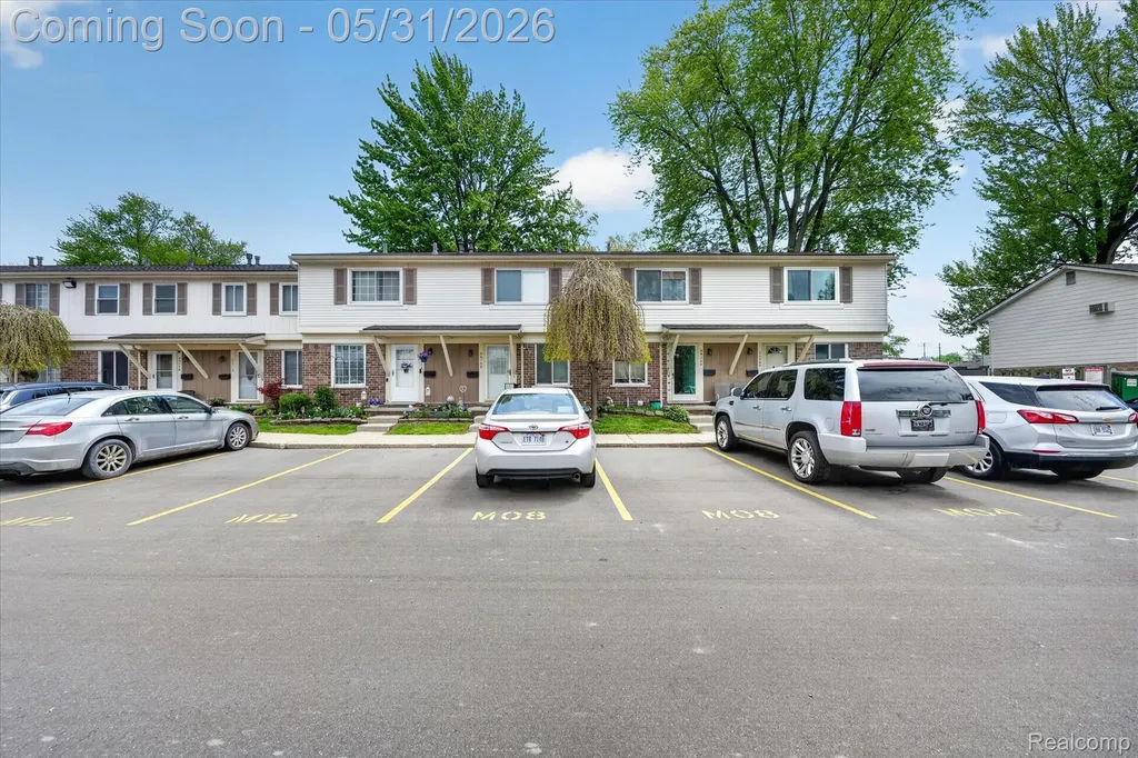 39700 Manor Drive Harrison Charter Township MI 48045