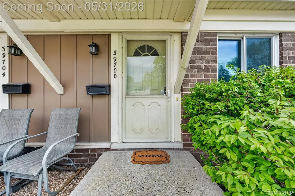 39700 Manor Drive Harrison Charter Township MI 48045