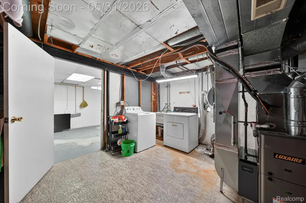 39700 Manor Drive Harrison Charter Township MI 48045