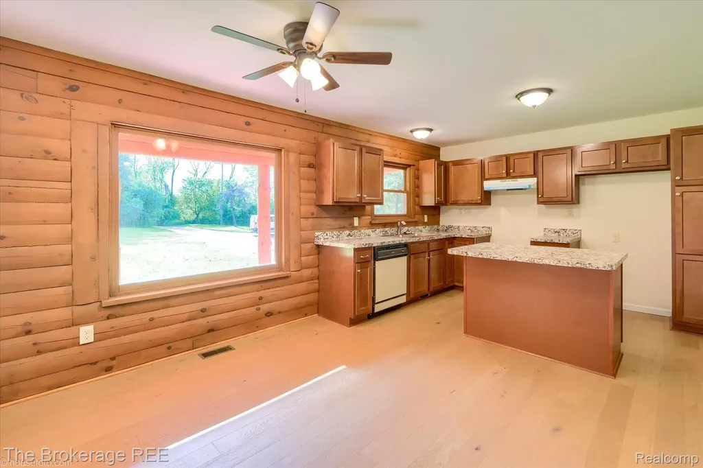 1077 Hadley Road Elba Township MI 48446