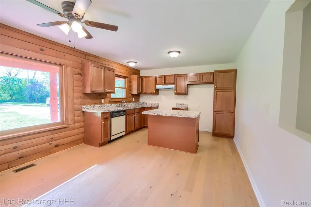 1077 Hadley Road Elba Township MI 48446