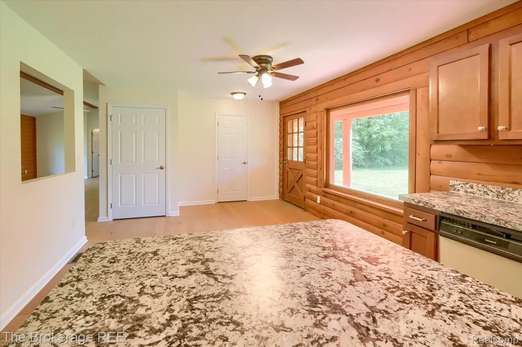 1077 Hadley Road Elba Township MI 48446