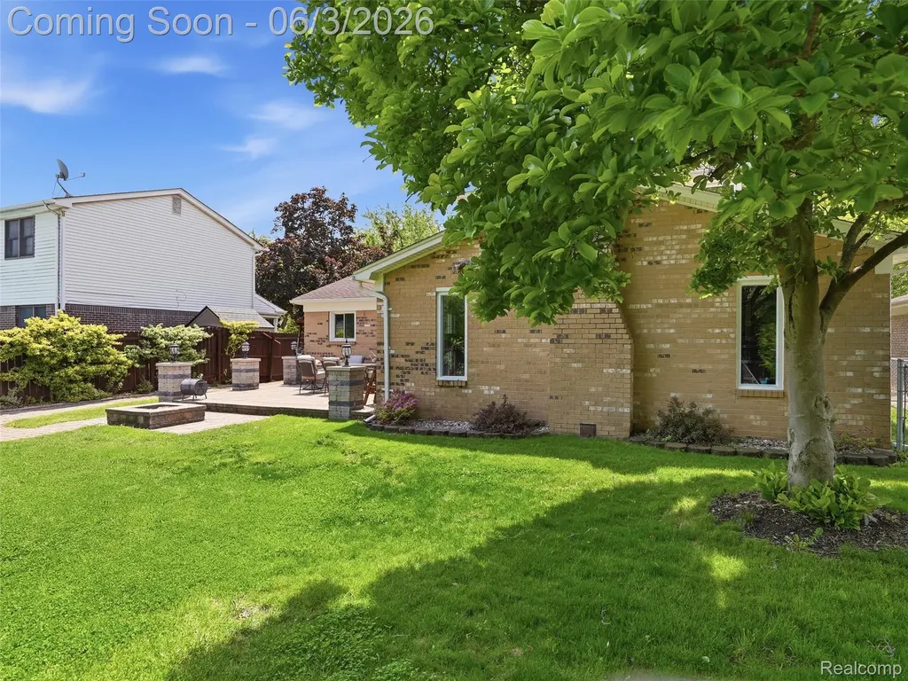 15693 Jennifer Drive Macomb Township MI 48044
