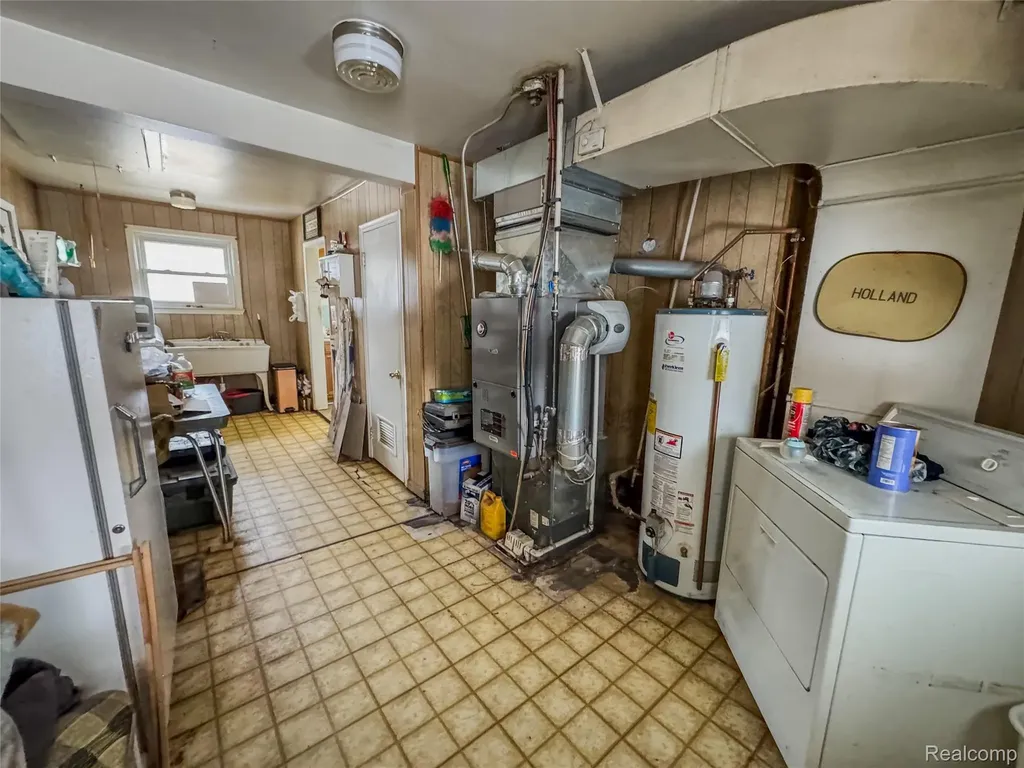 16641 Ryland Redford Charter Township MI 48240