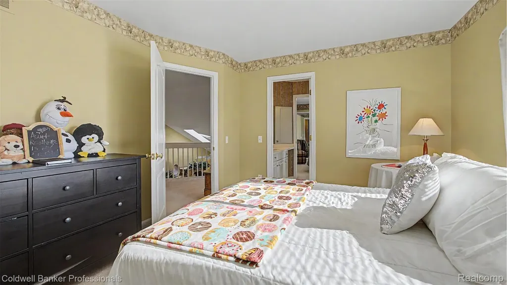 6400 Copper Creek Drive W Washington Township MI 48094