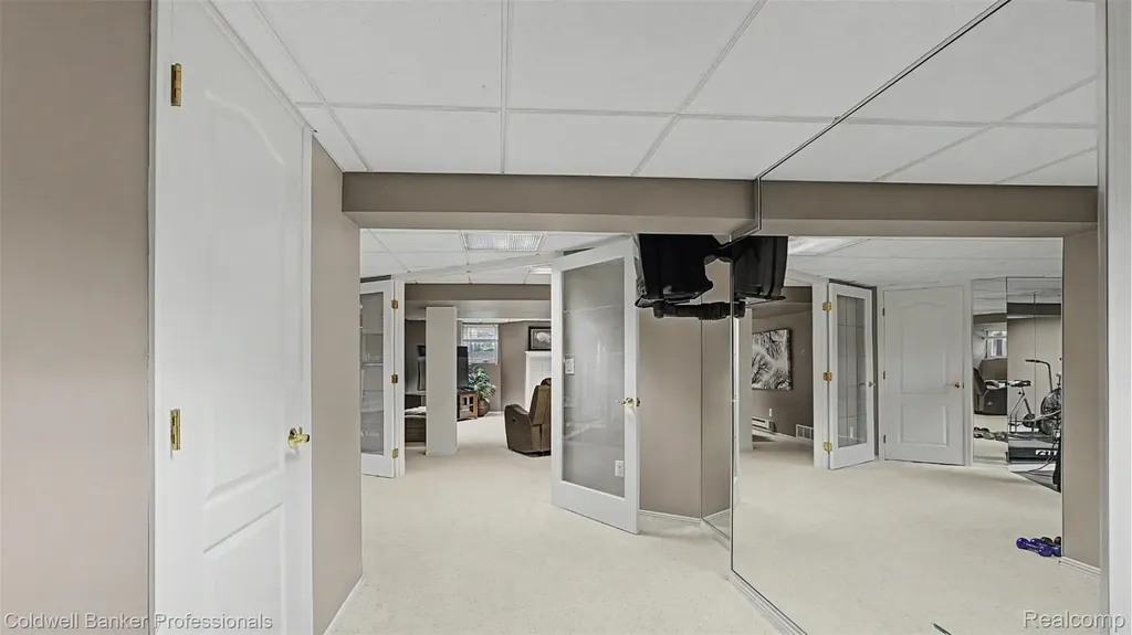 6400 Copper Creek Drive W Washington Township MI 48094