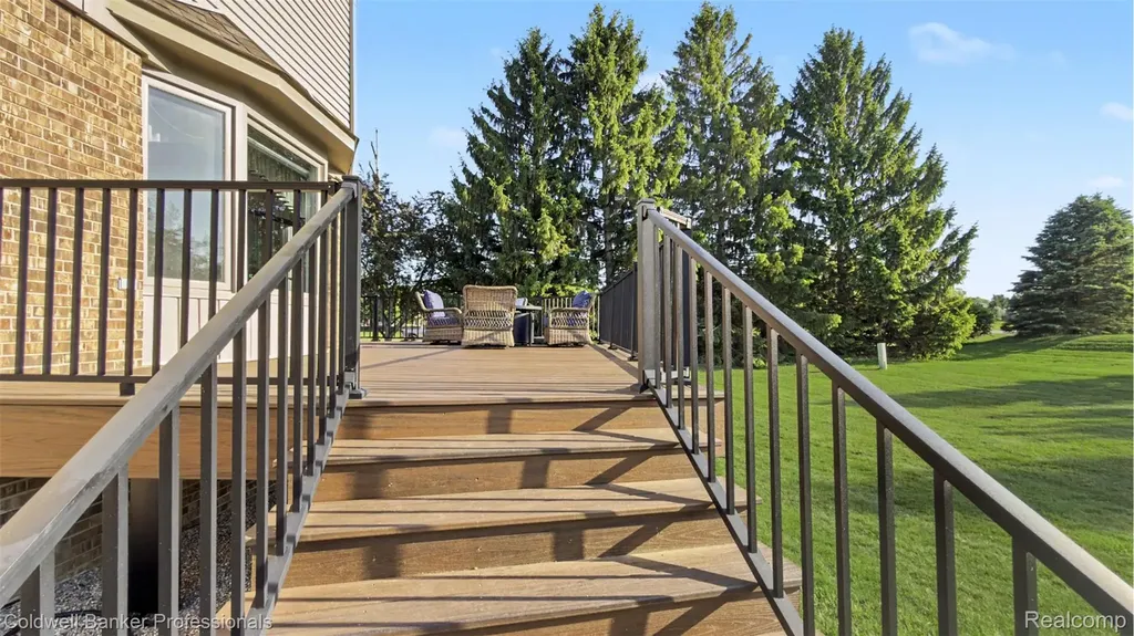 6400 Copper Creek Drive W Washington Township MI 48094