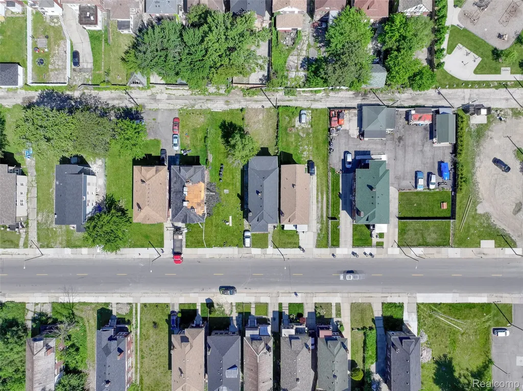 1976 Clairmount Street Detroit City MI 48206