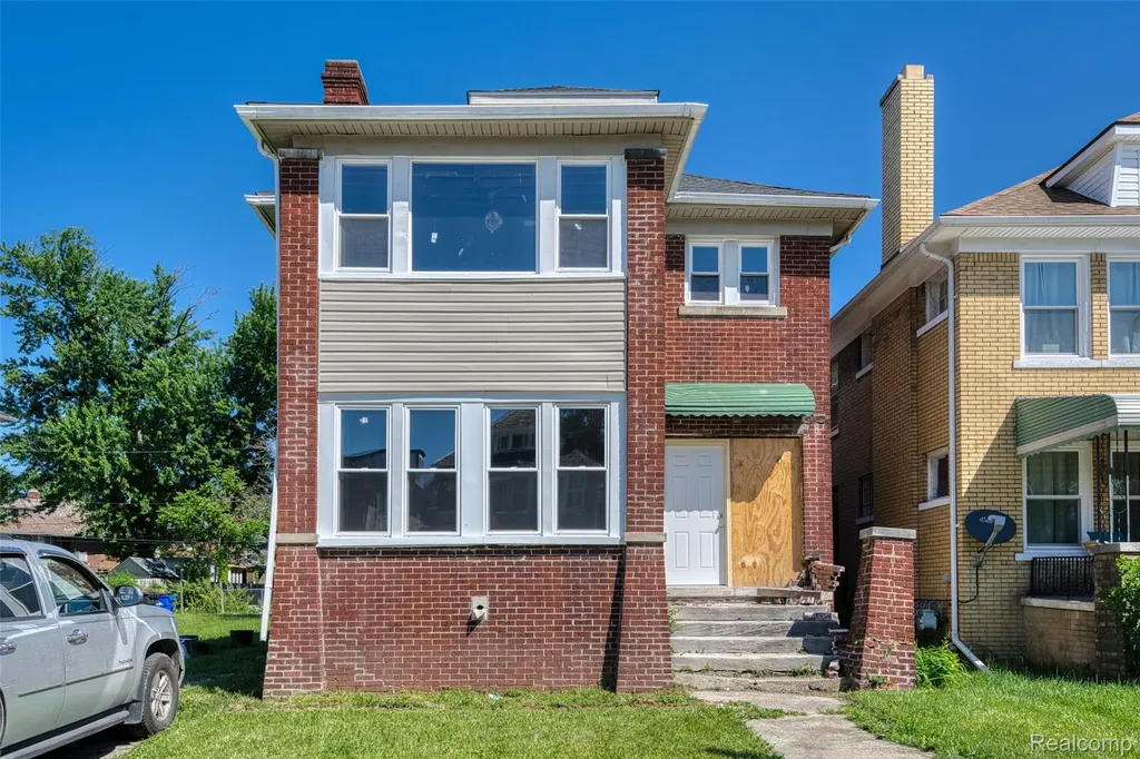 1976 Clairmount Street Detroit City MI 48206