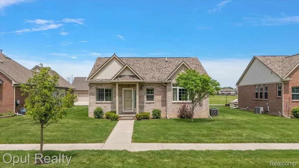 23934 Meadows Avenue Flat Rock City MI 48134