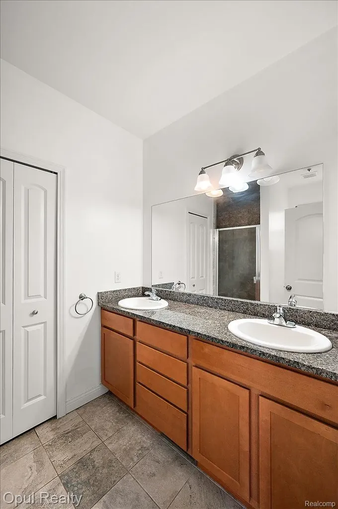 23934 Meadows Avenue Flat Rock City MI 48134