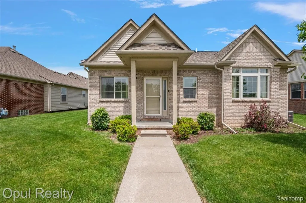 23934 Meadows Avenue Flat Rock City MI 48134
