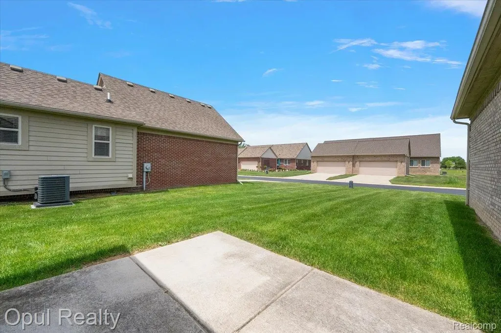 23934 Meadows Avenue Flat Rock City MI 48134
