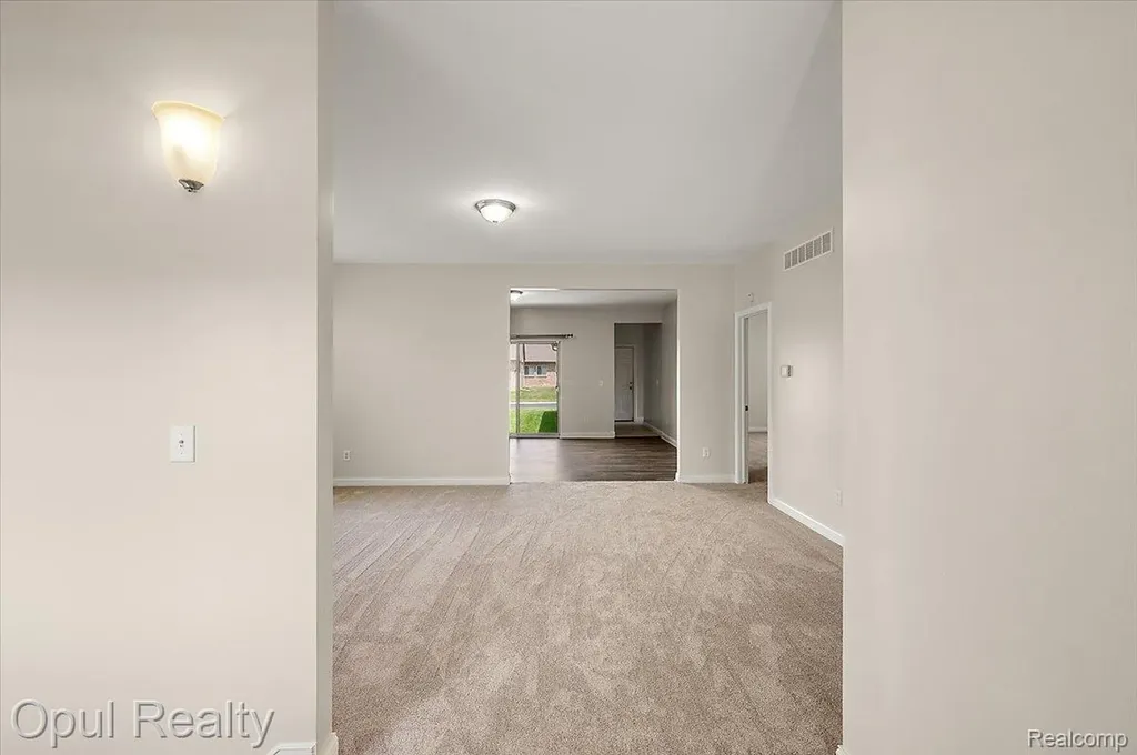 23934 Meadows Avenue Flat Rock City MI 48134