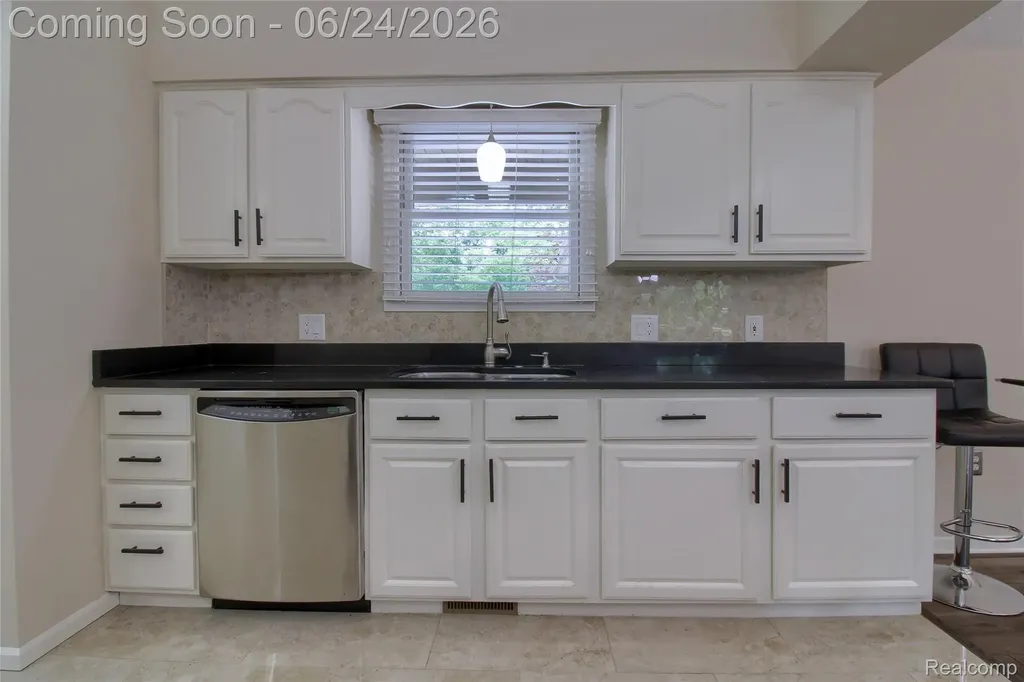 24487 Dugan Drive Huron Charter Township MI 48164