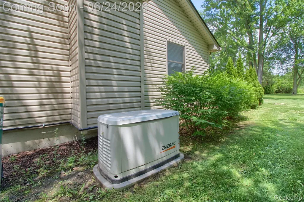 24487 Dugan Drive Huron Charter Township MI 48164