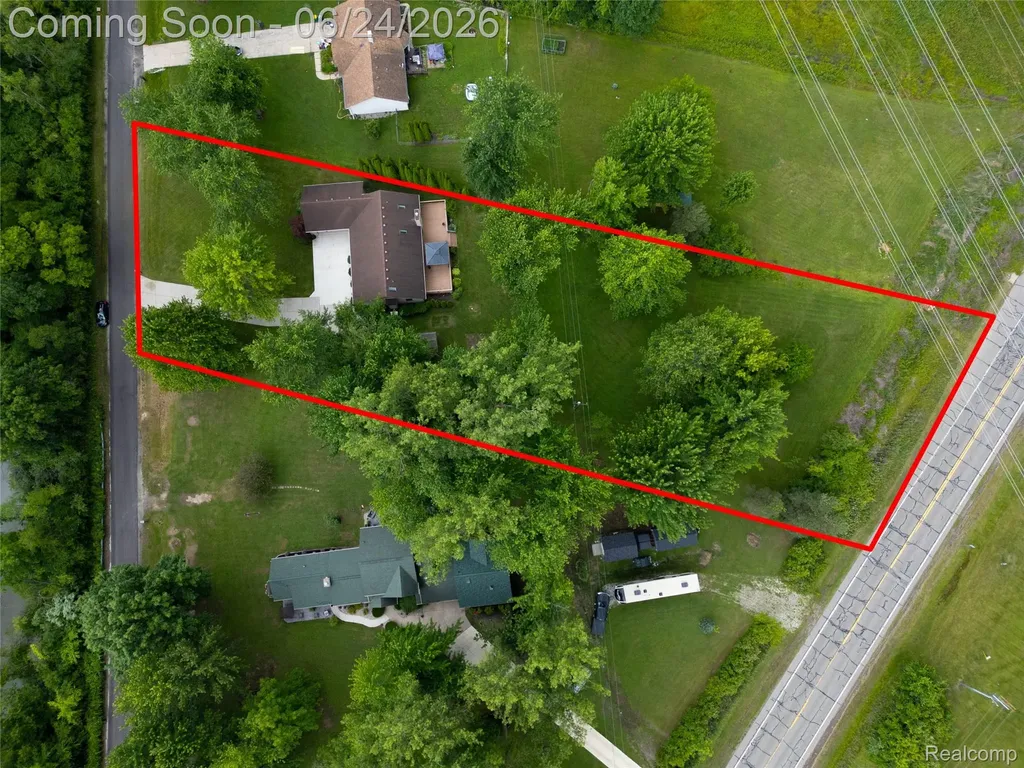 24487 Dugan Drive Huron Charter Township MI 48164