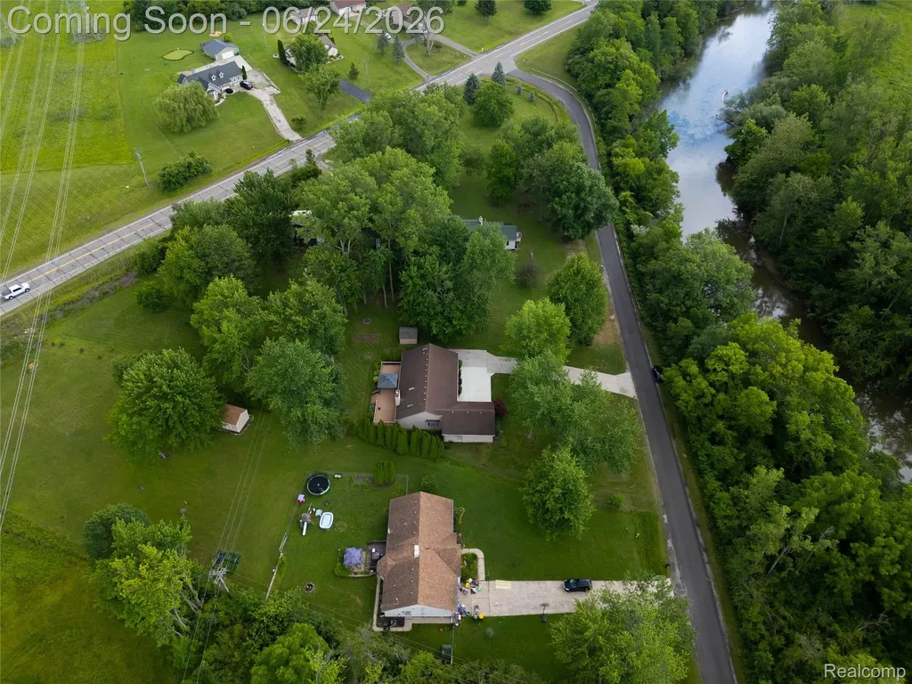 24487 Dugan Drive Huron Charter Township MI 48164