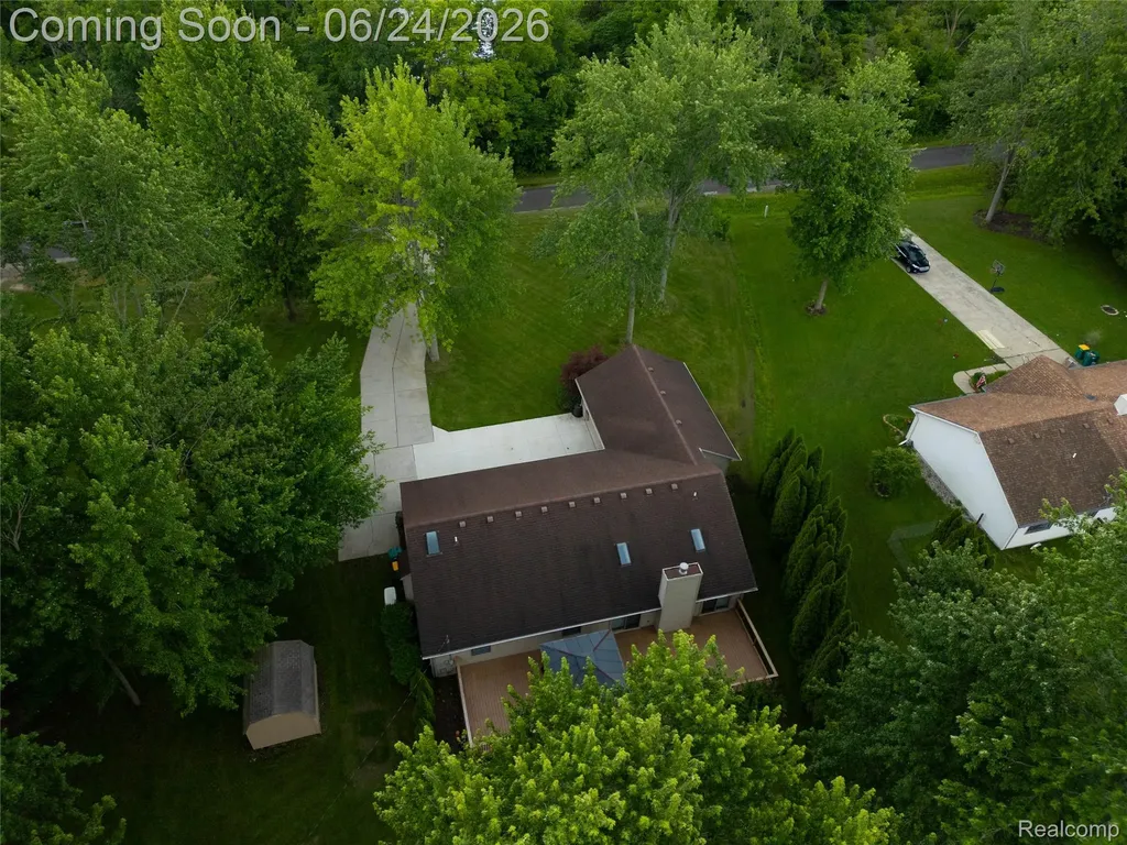 24487 Dugan Drive Huron Charter Township MI 48164