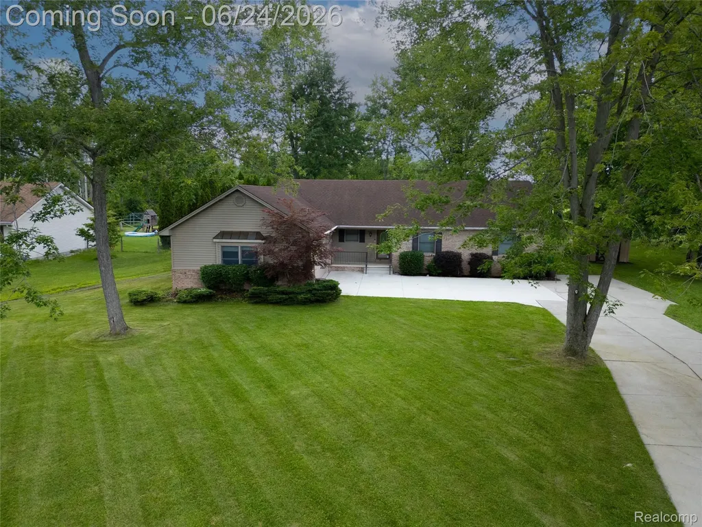 24487 Dugan Drive Huron Charter Township MI 48164