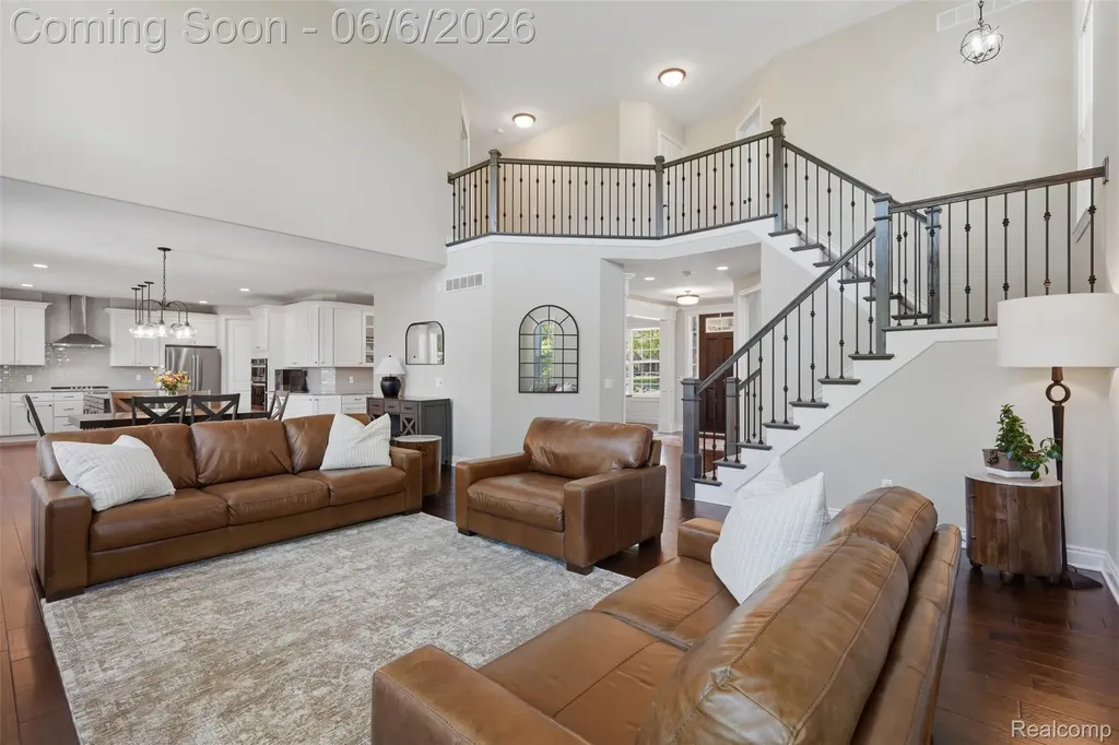 7375 N Mistwood Drive White Lake Charter Township MI 48383